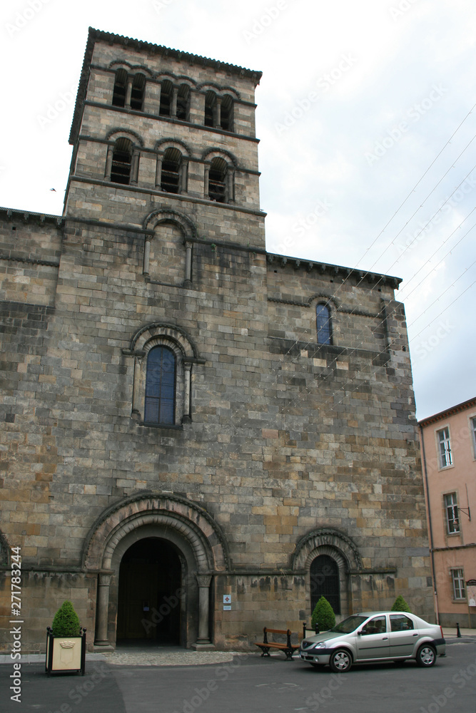 saint-austremoine church in issoire (france)