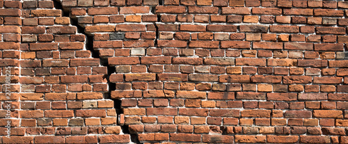 Obraz na płótnie Red brick wall texture for background, Old red brick wall damaged background w salonie