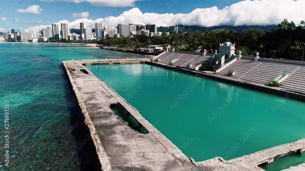 Panning left over the War Memorial Natatorium and Waikiki beach, Hawaii. Panning left over the War Memorial Natatorium and Waikiki beach, Hawaii.