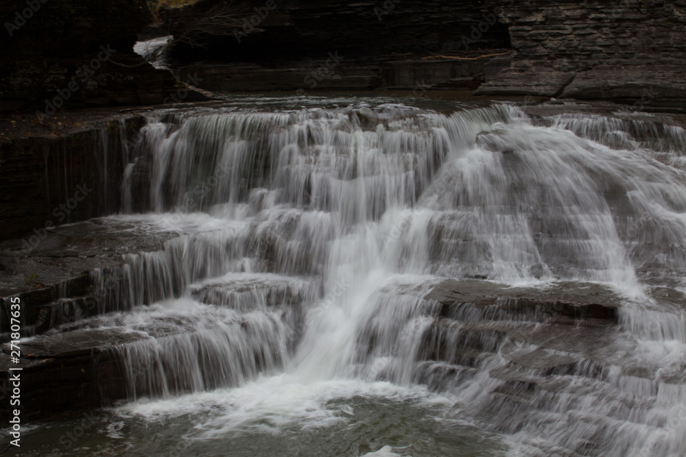 Obraz premium Small Cascade at Treman Park
