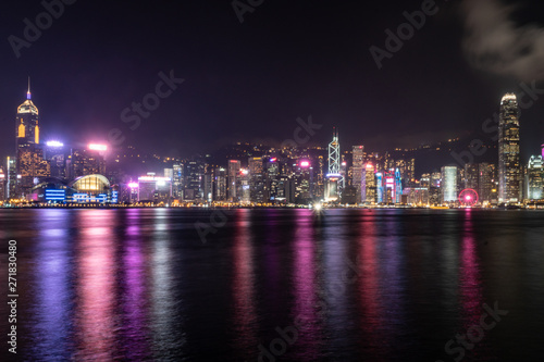Night at the Victoria Harbour