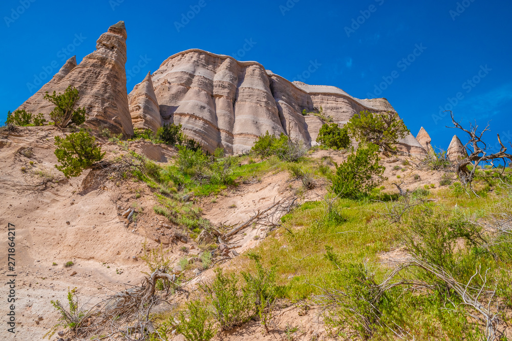 Fototapeta premium Beautiful Morning Hike To Tent Rocks in New Mexico