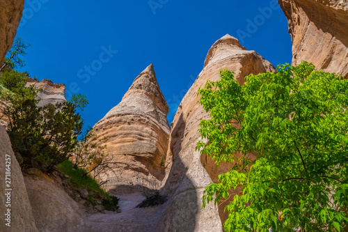 Beautiful Morning Hike To Tent Rocks in New Mexico