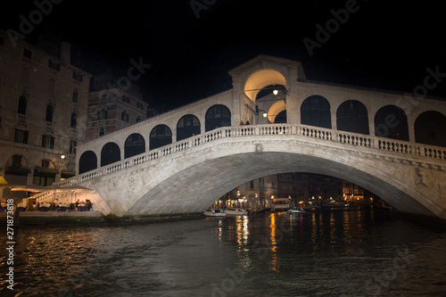 Venice ,Italy, grand canal Rialto bridge night view ,2019 © Laurenx