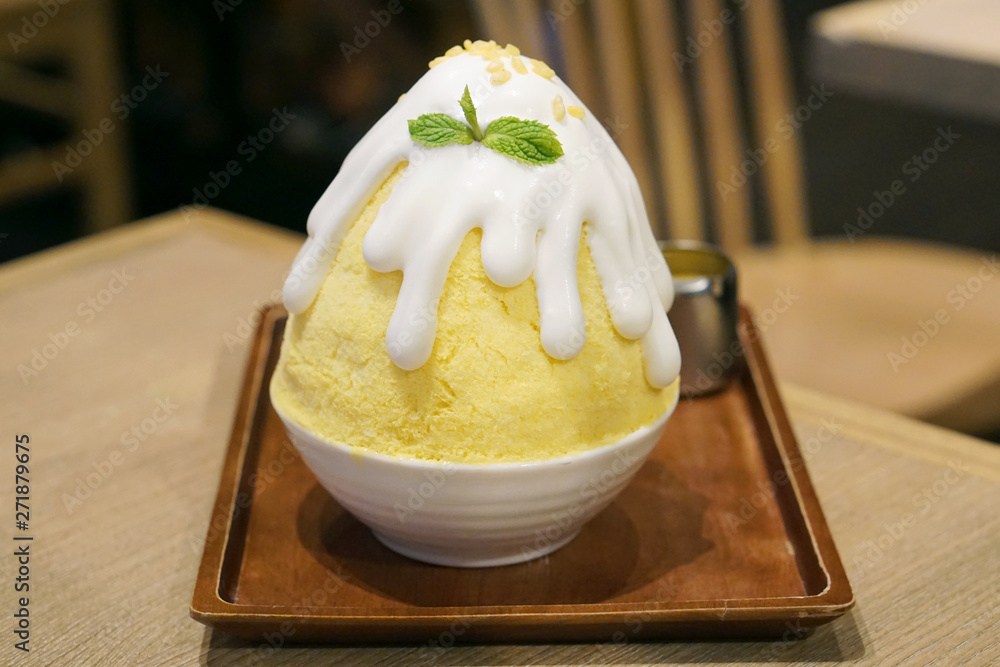 Mango kakigori (Bingsu) Japanese shaved ice dessert flavor, stuffed