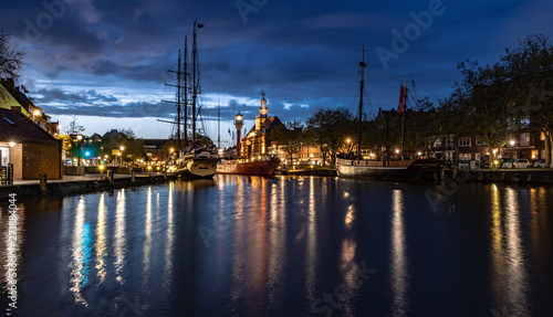 Foto Ratsdelft Emden Nachtszene