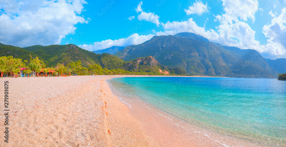 Fototapeta premium Oludeniz lagoon in sea landscape view of beach - Fethiye, Turkey