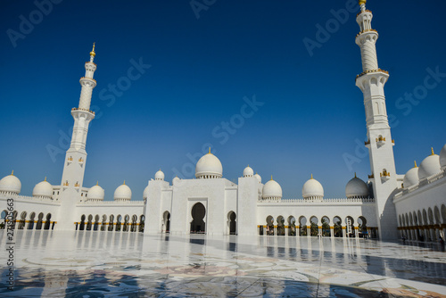 Mosque in Abu Dhabi on a sunny day