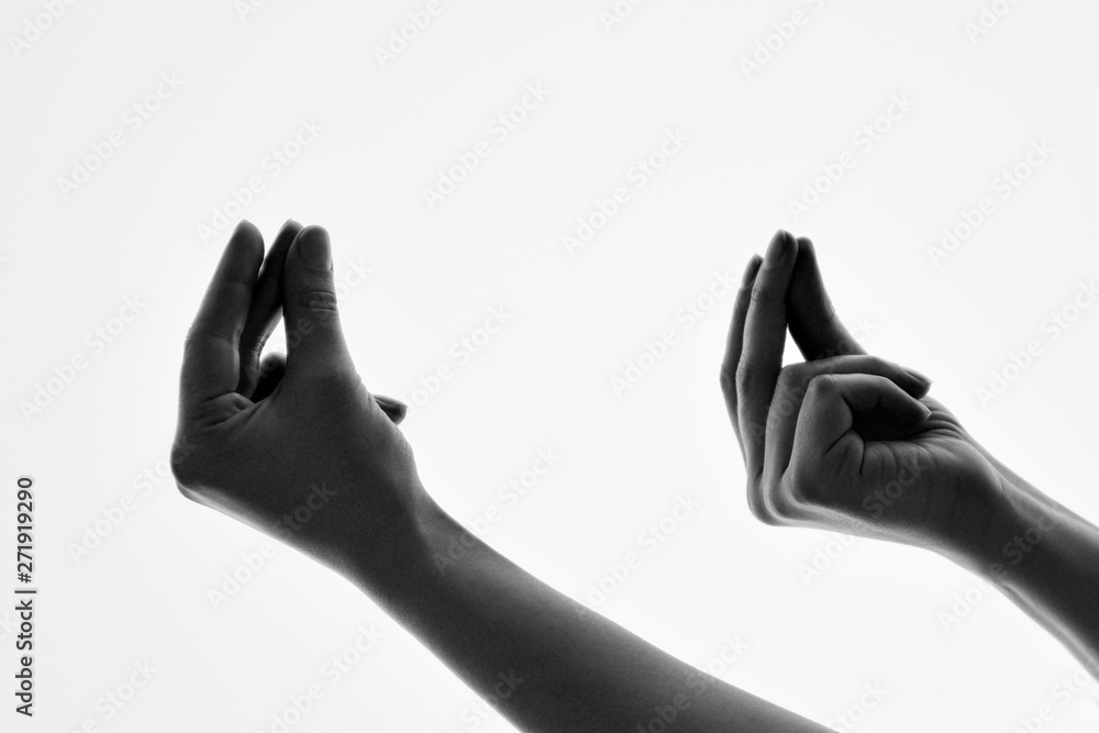 Snap your fingers, fingers snapping in flamenco in black and white