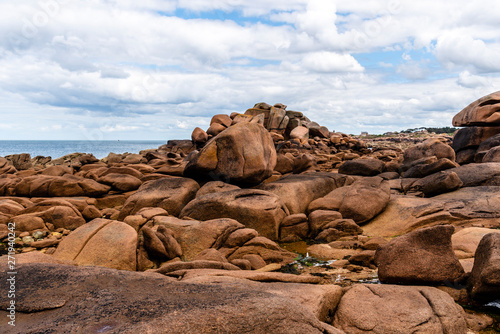 Rock formations in Pink Granite Coast