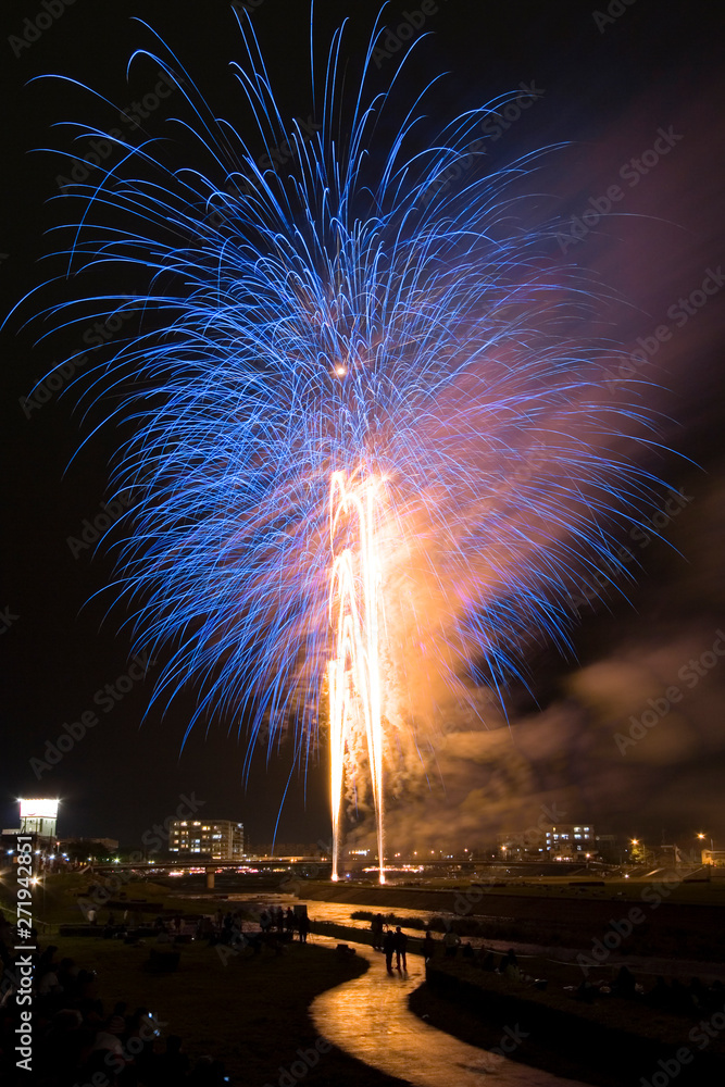 栃木県佐野市 くずうフェスタ花火大会 Stock 写真 Adobe Stock