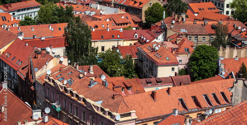 Fototapeta premium Red roofs of Vilnius