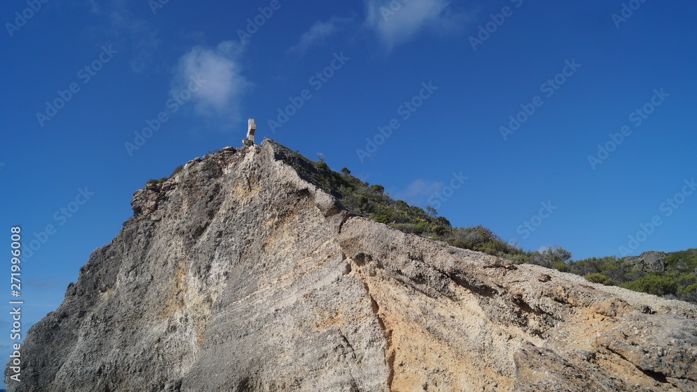 Fototapeta premium Cross on Rocky Coast