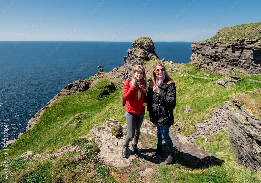 Two girls travel to the west coast of Ireland - travel photography