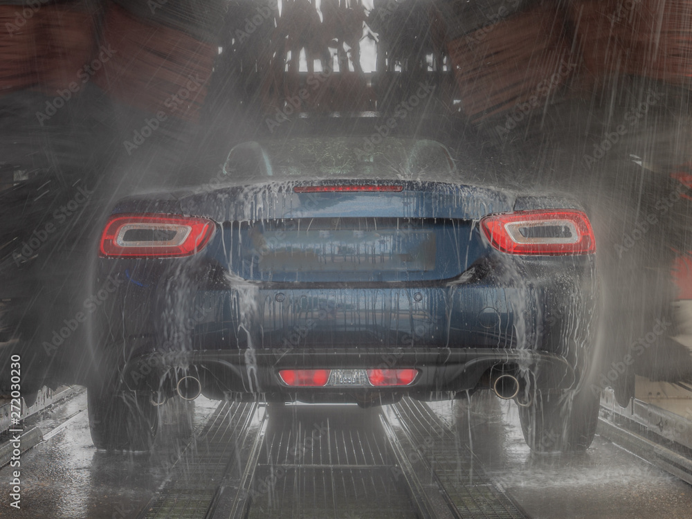 Φωτογραφία Rear of the sports car in the car wash