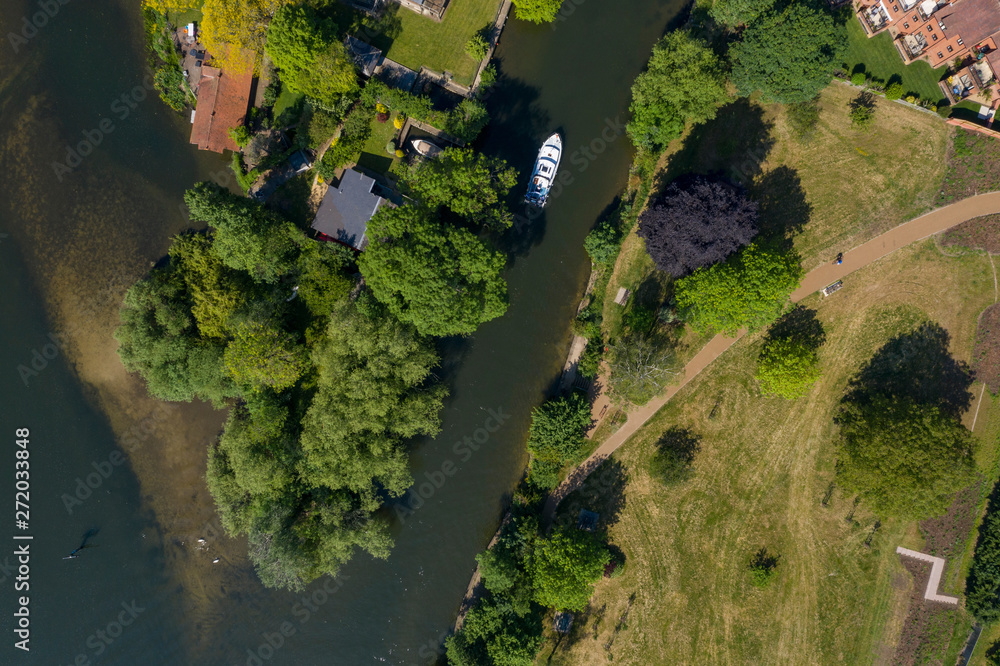 Overhead view of  boats and houses on the river Thames in Marlow, Buckinghamshire, UK