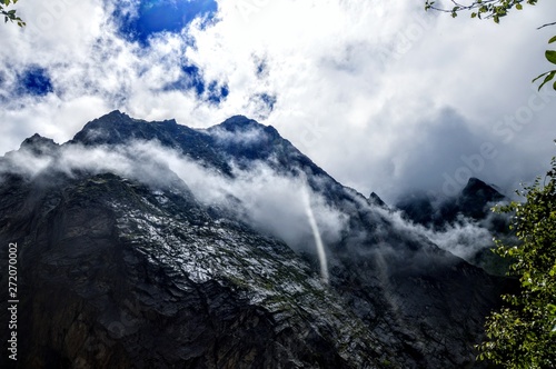 Top view of mountains © Bikramjeet