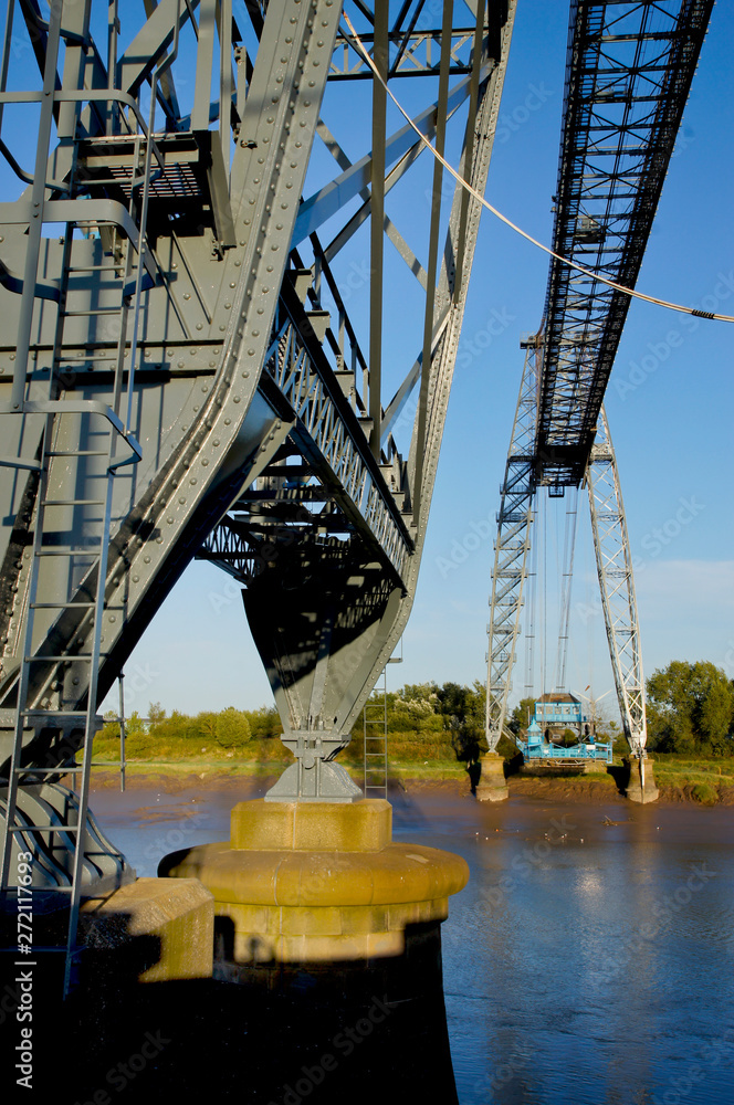 Obraz premium UK, Wales, Gwent, Newport, transporter Bridge