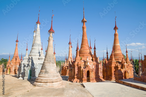Chedi Shwe In Dein pagoda. The village of In Dein in the vicinity of Inle Lake. Myanmar (Burma)