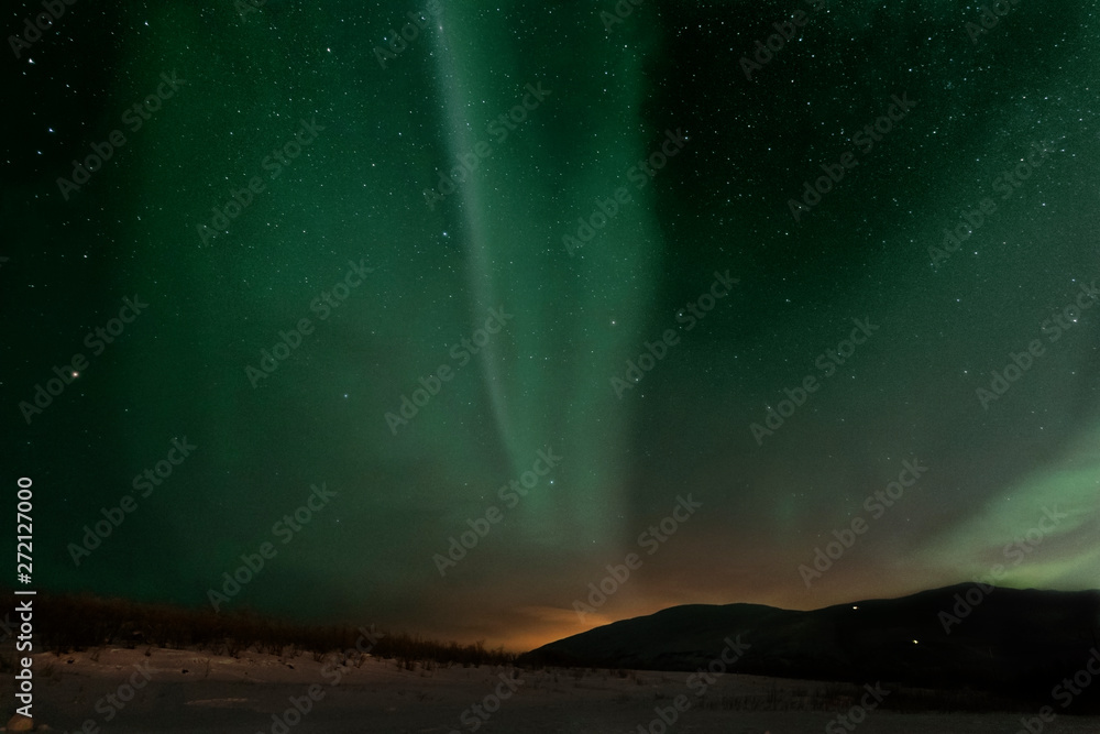 Auroras boreales en algun lugar de Laponia