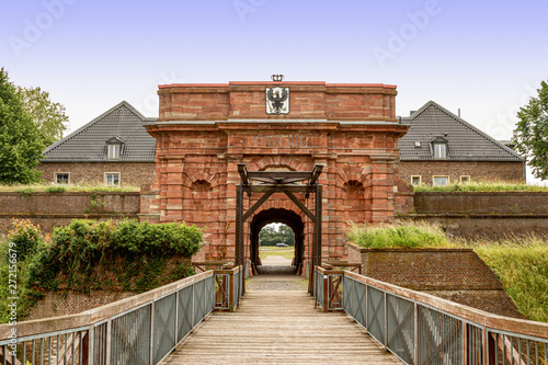 Tor und Zugbrücke der Zitadelle in Wesel photo