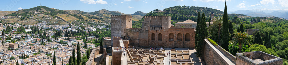 Obraz premium View from the Alhambra - Fortress, Granada, Spain