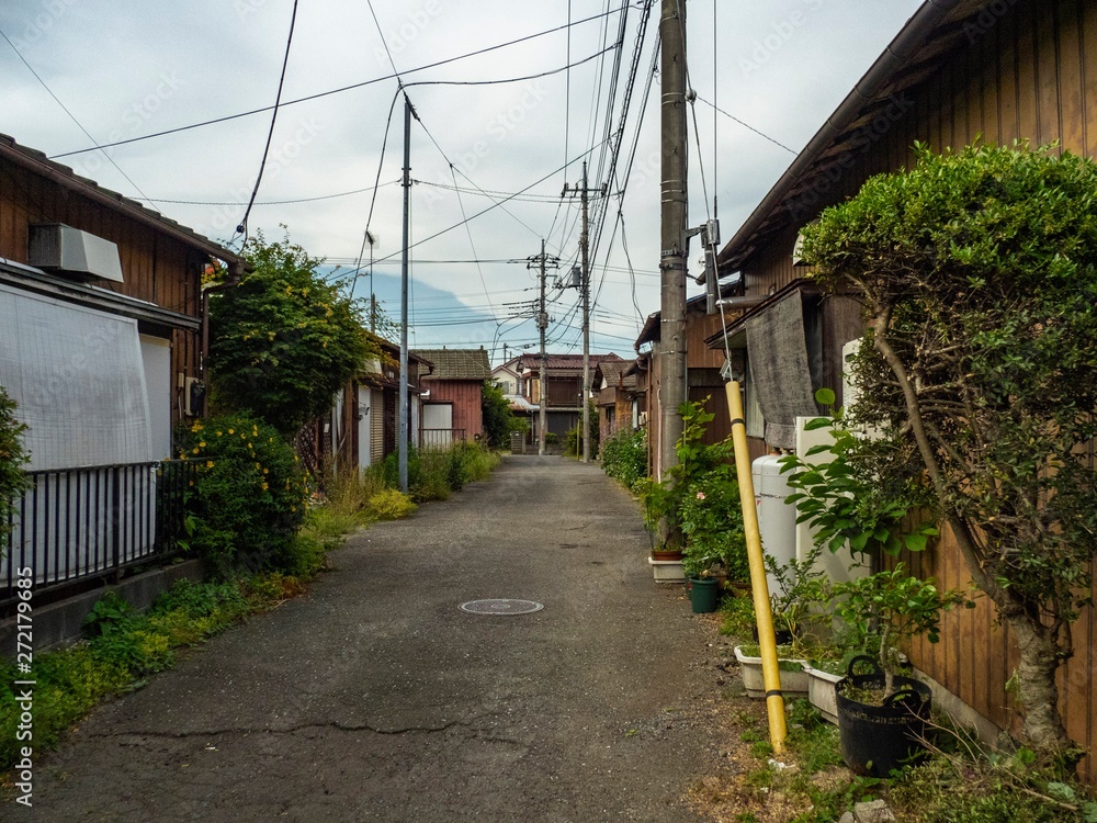田舎町の住宅地 田舎町の住宅地