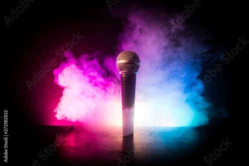 Murais de parede Microphone karaoke, concert