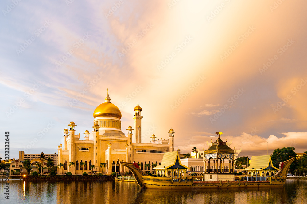 Fototapeta premium Omar Ali Saifuddien Mosque