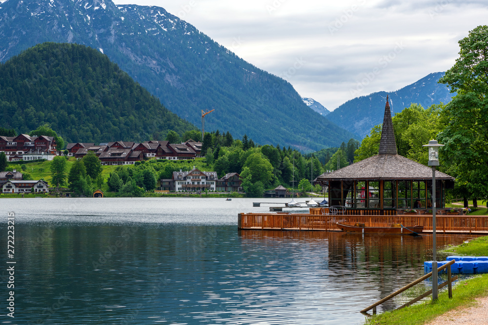 Naklejka premium Pavillon am Grundlsee, Steiermark, Österreich