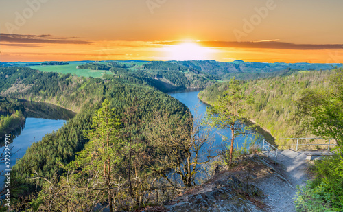 Sonnenuntergang an der Saaleschleife in Thüringen photo