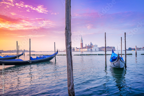 beautiful morning in venice, italy © frank peters