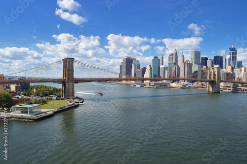 East River at sunny day. © mshch