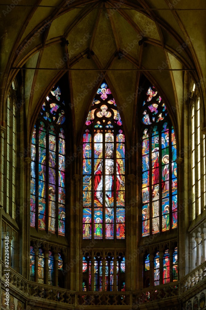 Prague - vitrail de la cathédrale Saint Guy