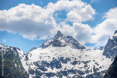 Snowy mountain range in Austria: Loferer Steinberge
