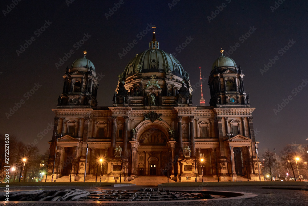 berliner dom by night, berlin 