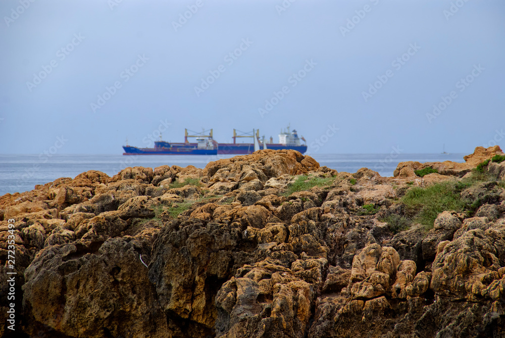 dos barcos en la costa dos barcos en la costa