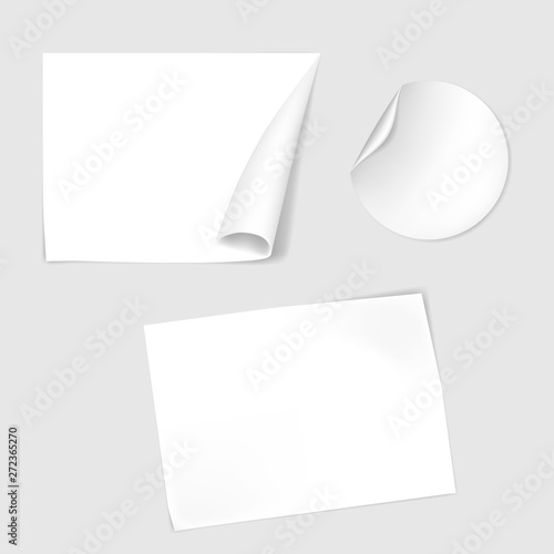 Blank paper stickers with corner curl, vector mock-up set. Sticky labels, template
