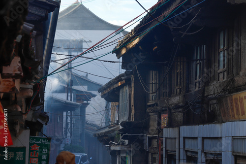 Pollution in the historic center of the city of Jianshui, Yunnan, China. Jianshui, Yunnan, China - November, 2018 © Marco Ramerini