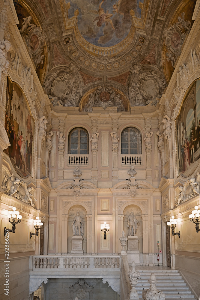 Palazzo Savoia Italia
