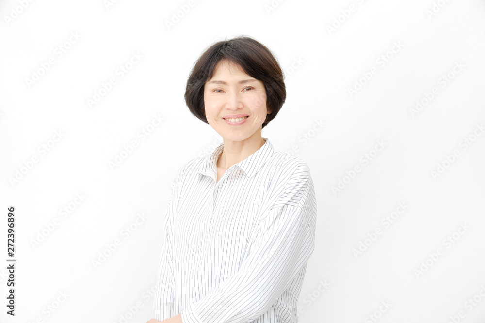 女性　ミドルエイジ 