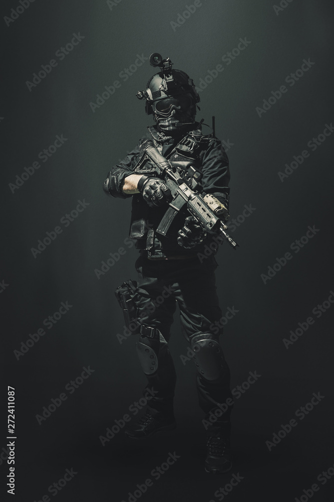 special forces soldier police, swat team member