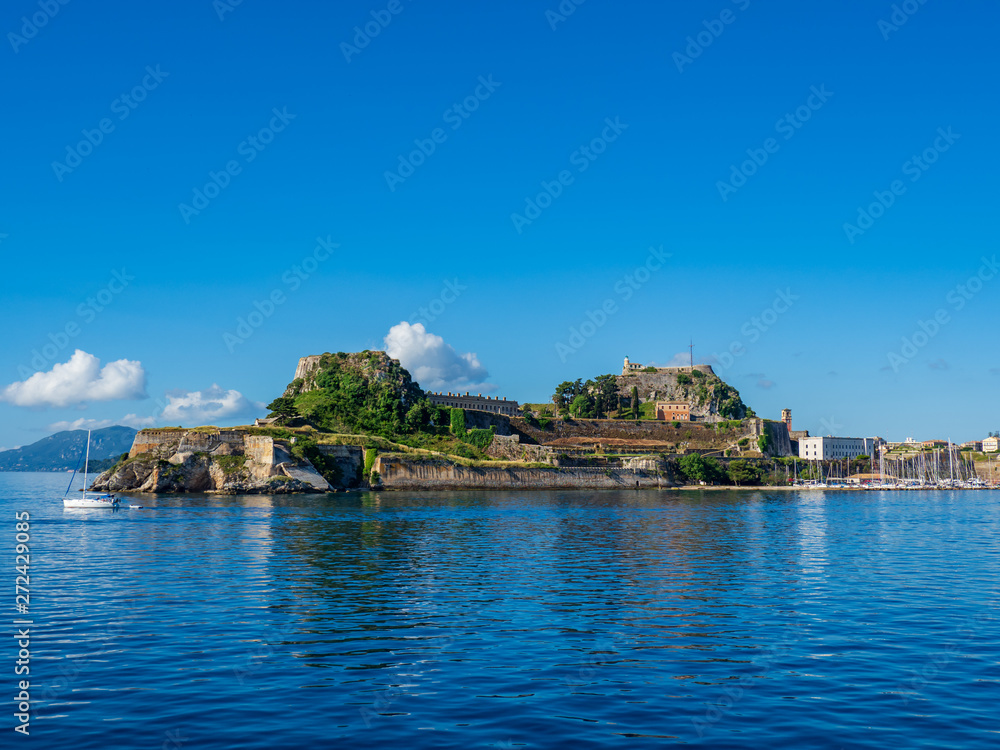 Naklejka premium Old castle of Corfu town
