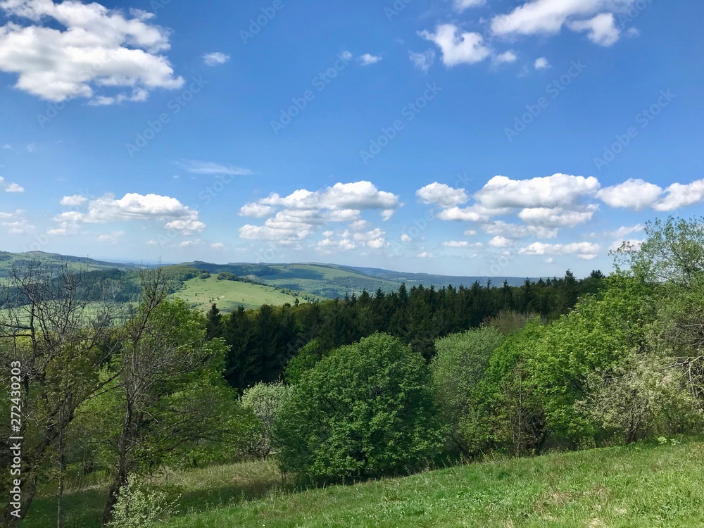 Φωτογραφία Scenic hike to the Kreuzberg (Calvary) in the Bavarian Rhoen region (Germany) on