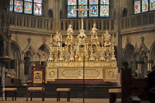 Wallpaper Mural Silberner Hochaltar im Dom St.Peter, Regensburg Torontodigital.ca