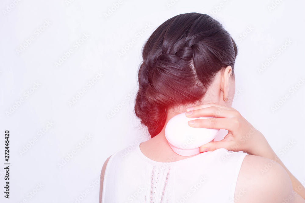 The girl treats the cervical spine with physiotherapy, magnet therapy, copy space, medical, shoulder girdle periarthritis The girl treats the cervical spine with physiotherapy, magnet therapy, copy space, medical, shoulder girdle periarthritis