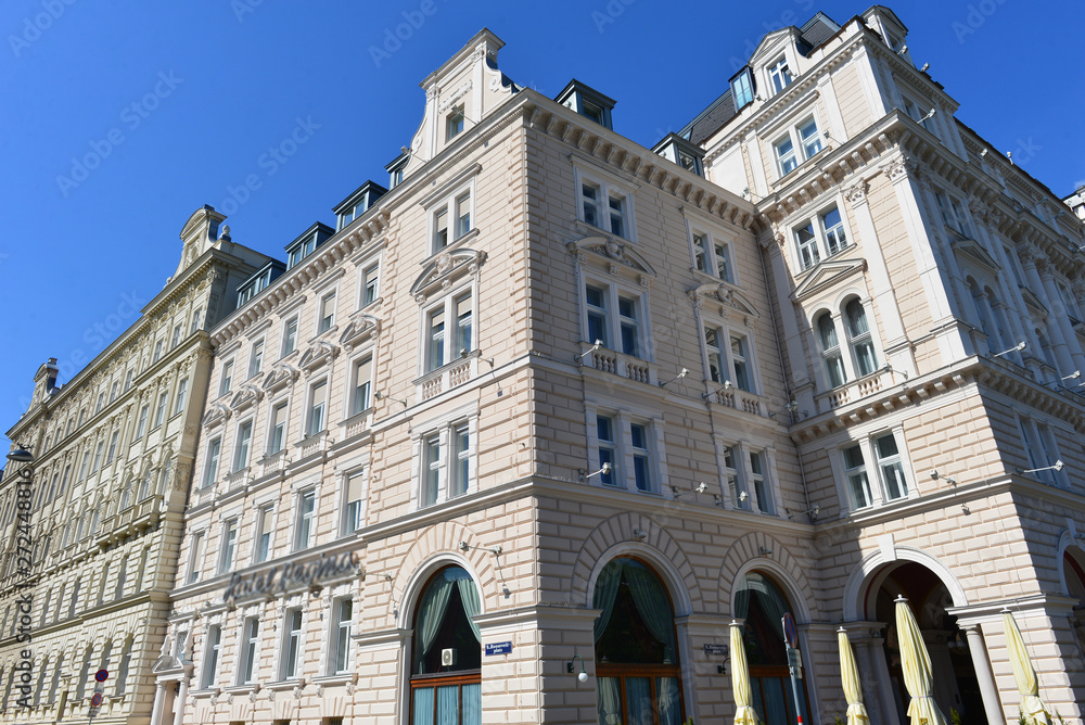 Obraz premium Palais Angerer am Rooseveltplatz Wien