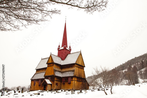 Stabkirche zu Ringebu photo