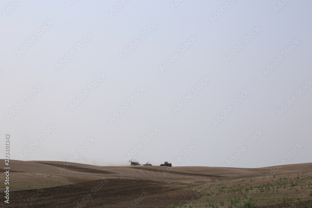 Obraz premium Seeding in Saskatchewan