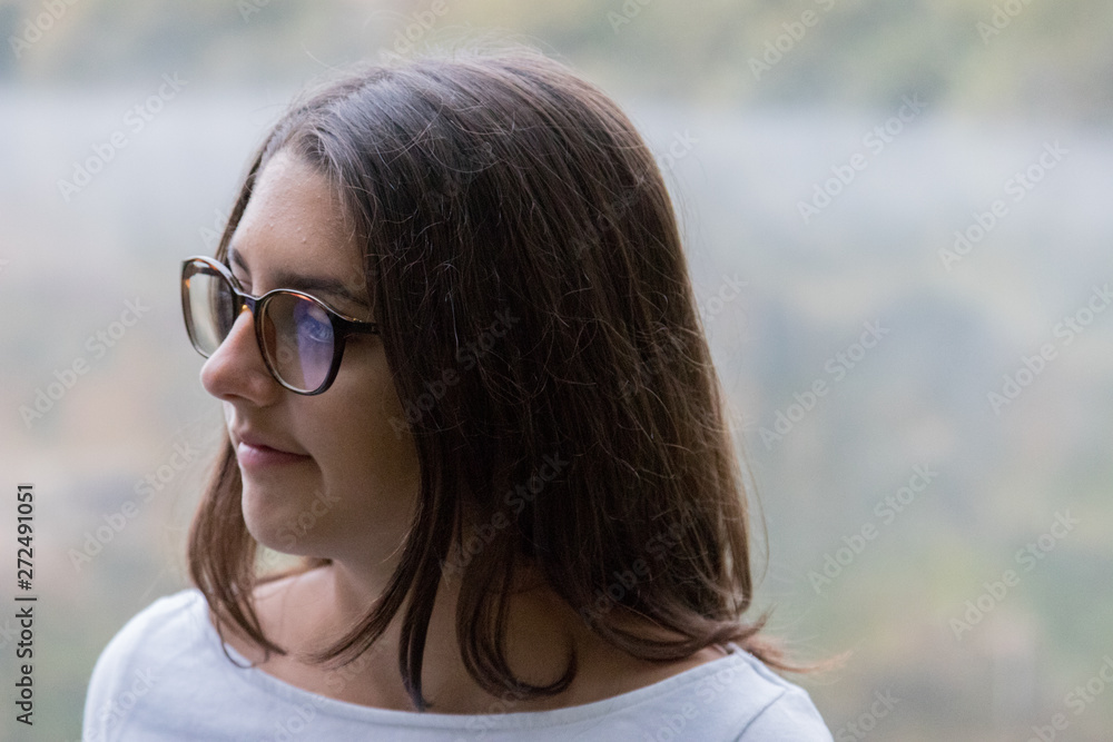 adolescente posant naturellement